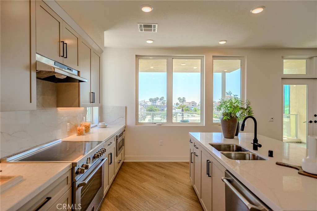 414 Main 400, Huntington Beach CA 92648 - photo 9