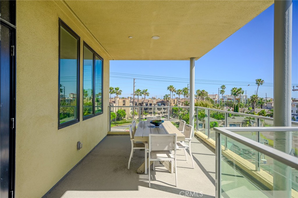 414 Main 400, Huntington Beach CA 92648 - photo 12