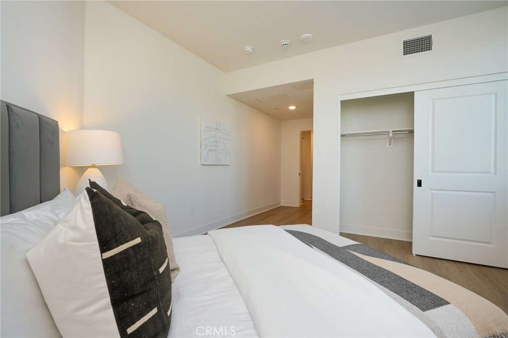 414 Main 400, Huntington Beach CA 92648 - photo 20