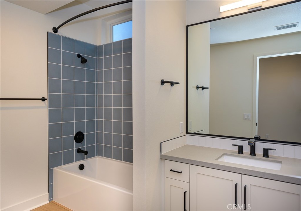 414 Main 400, Huntington Beach CA 92648 - photo 22