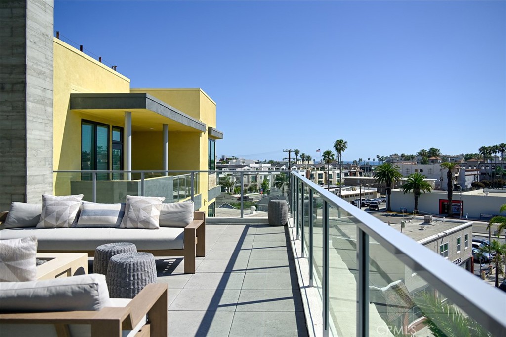 414 Main 400, Huntington Beach CA 92648 - photo 37