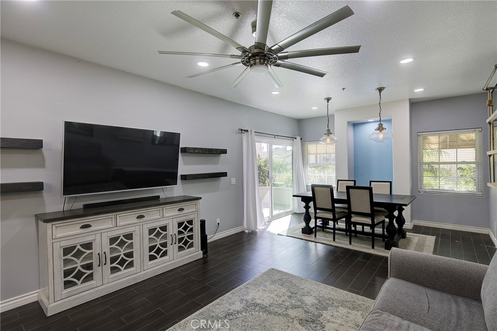 415 Townsquare 126, Huntington Beach CA 92648 - photo 7