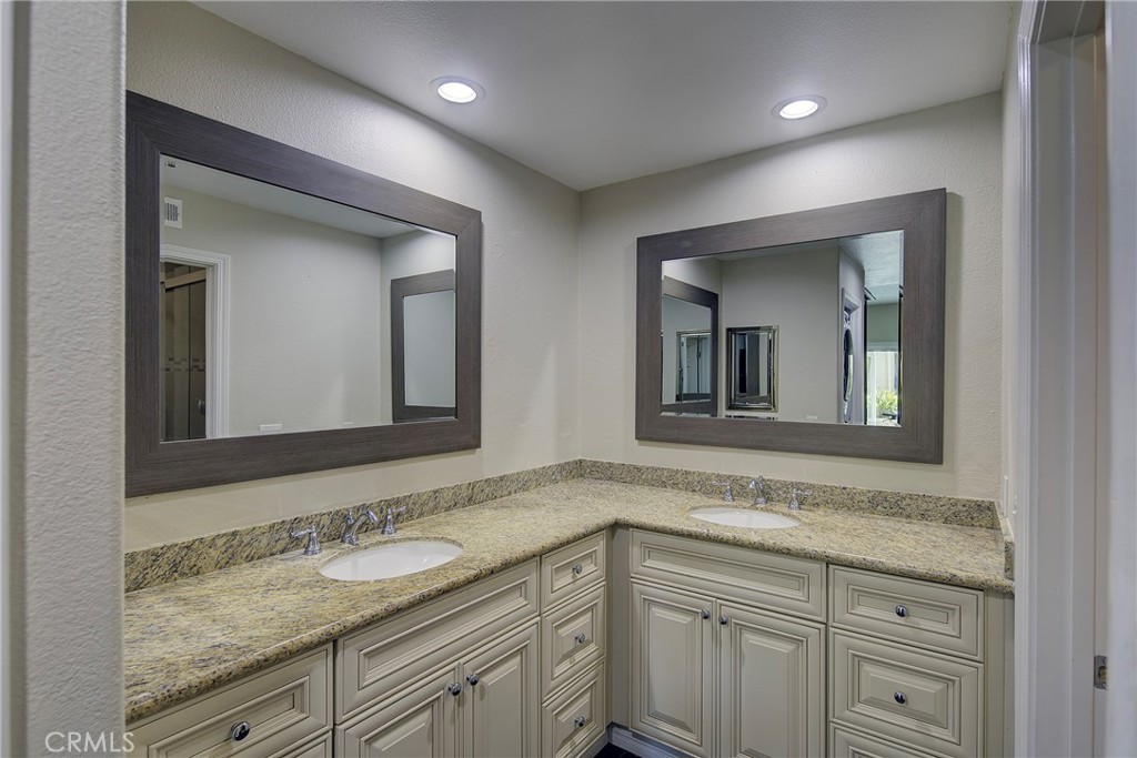 415 Townsquare 126, Huntington Beach CA 92648 - photo 15
