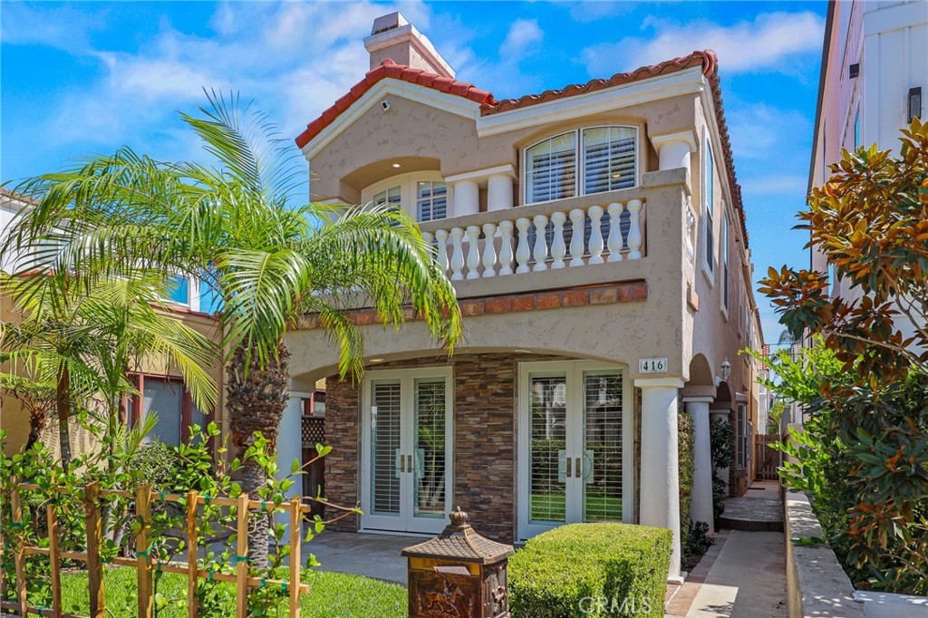 416 9th, Huntington Beach CA 92648 - photo 2