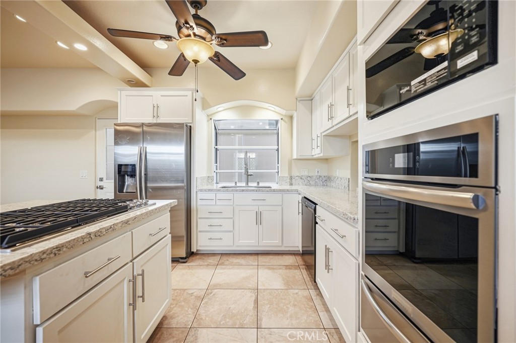 416 9th, Huntington Beach CA 92648 - photo 28