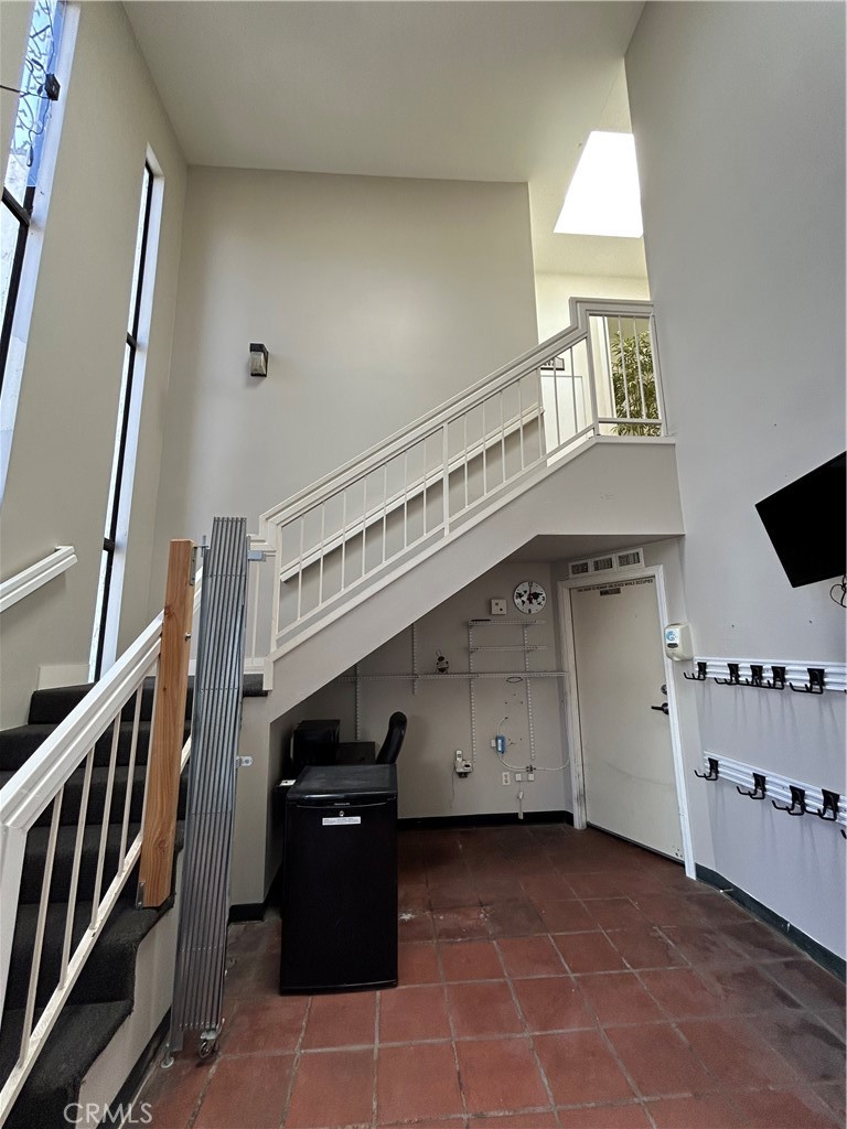 Another angle of the space - 417 Main Street, Huntington Beach CA 92648 - photo 9