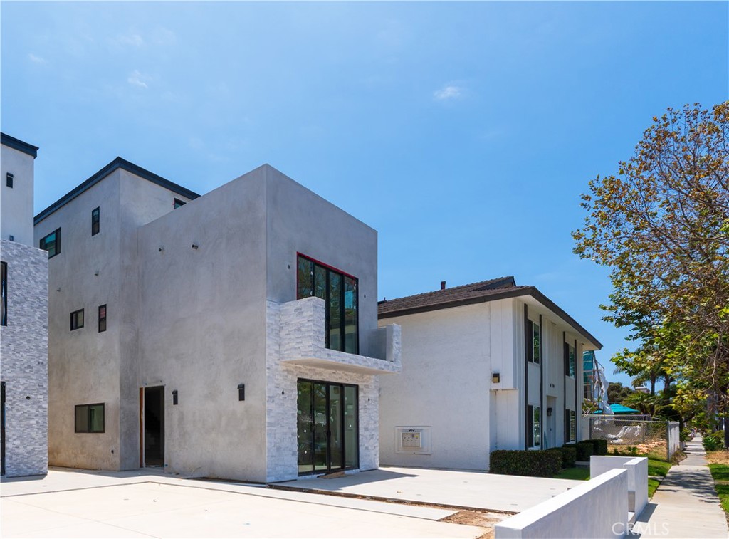 418 20th, Huntington Beach CA 92648 - photo 1
