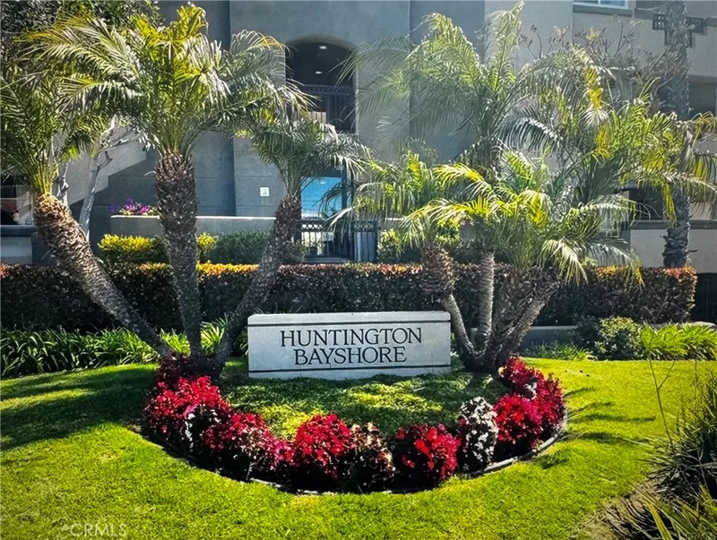 420 Lake 101, Huntington Beach, CA 92648