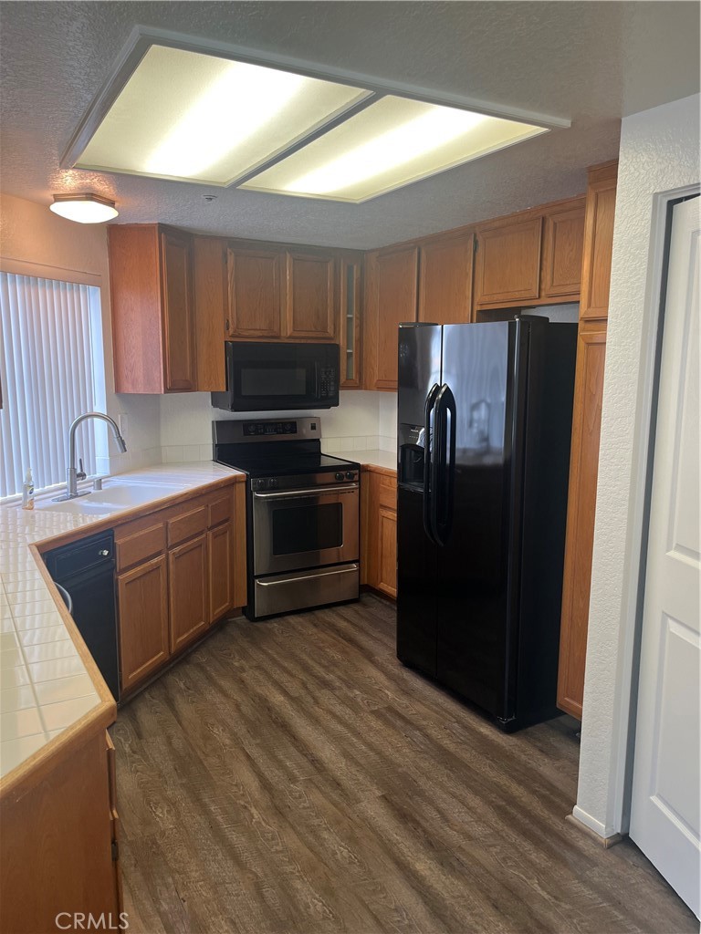 420 Lake Street 302, Huntington Beach CA 92648 - photo 8