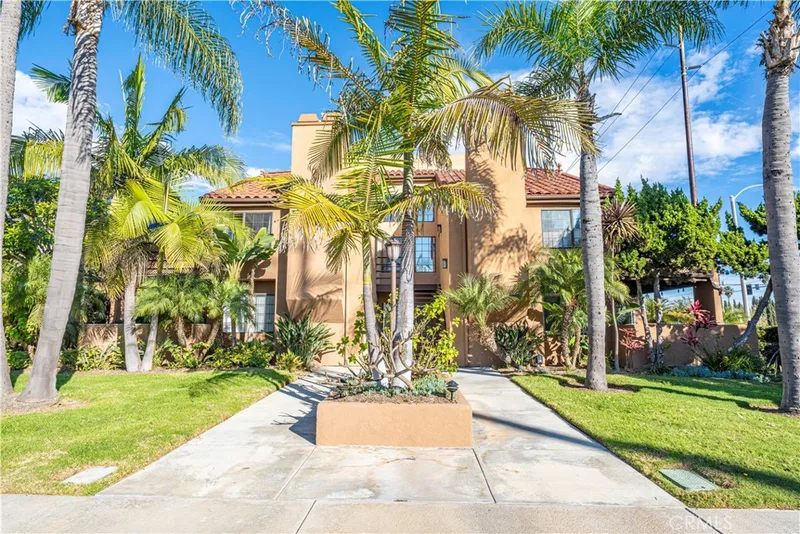 421 Coral Reef, Huntington Beach, CA 92648