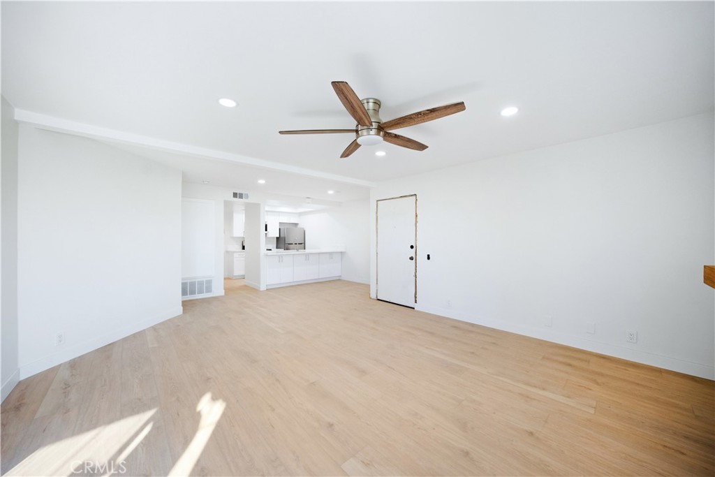 421 Coral Reef, Huntington Beach CA 92648 - photo 4