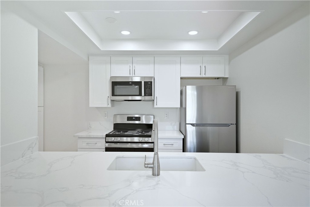421 Coral Reef, Huntington Beach CA 92648 - photo 12