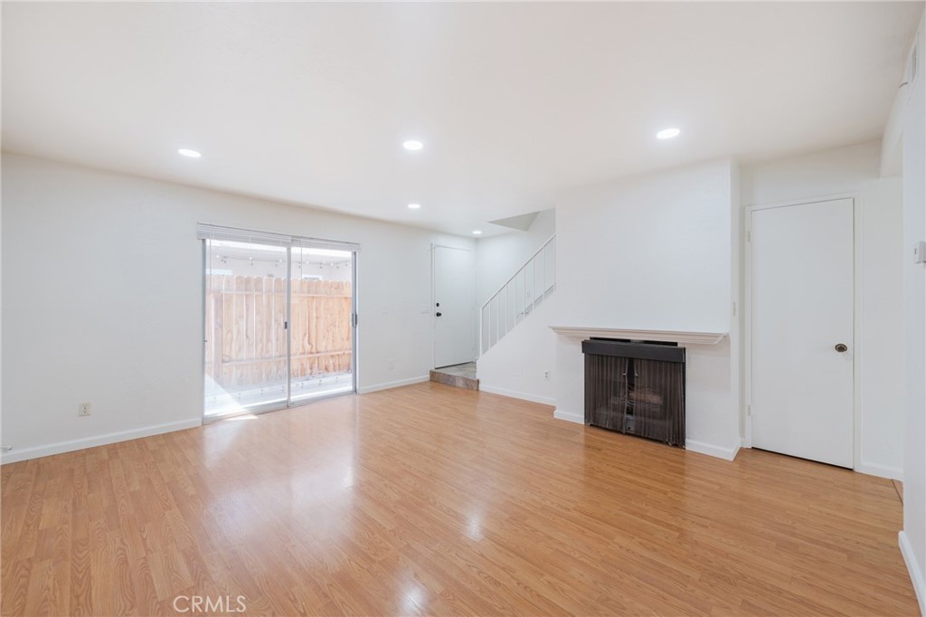 422 22nd Street B, Huntington Beach CA 92648 - photo 4