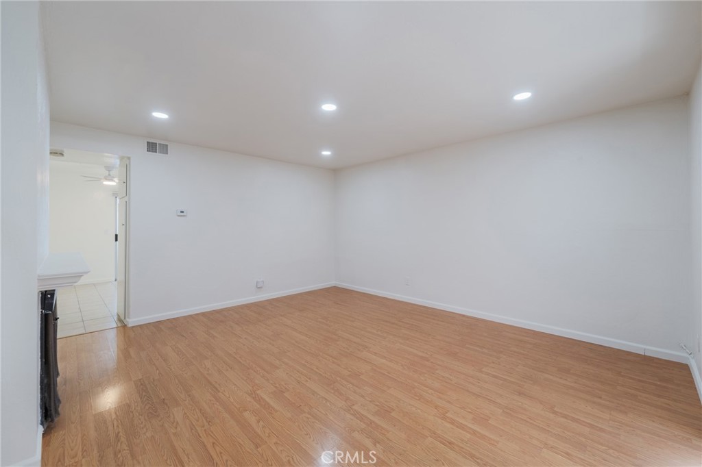 422 22nd Street B, Huntington Beach CA 92648 - photo 5