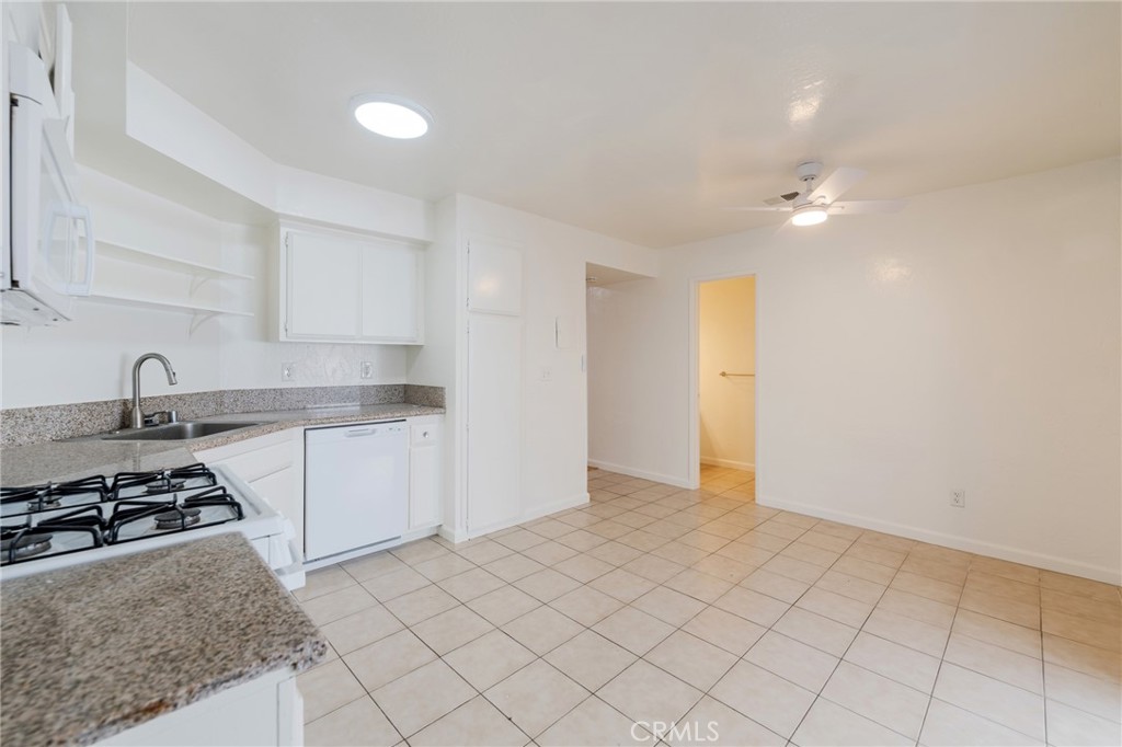 422 22nd Street B, Huntington Beach CA 92648 - photo 8