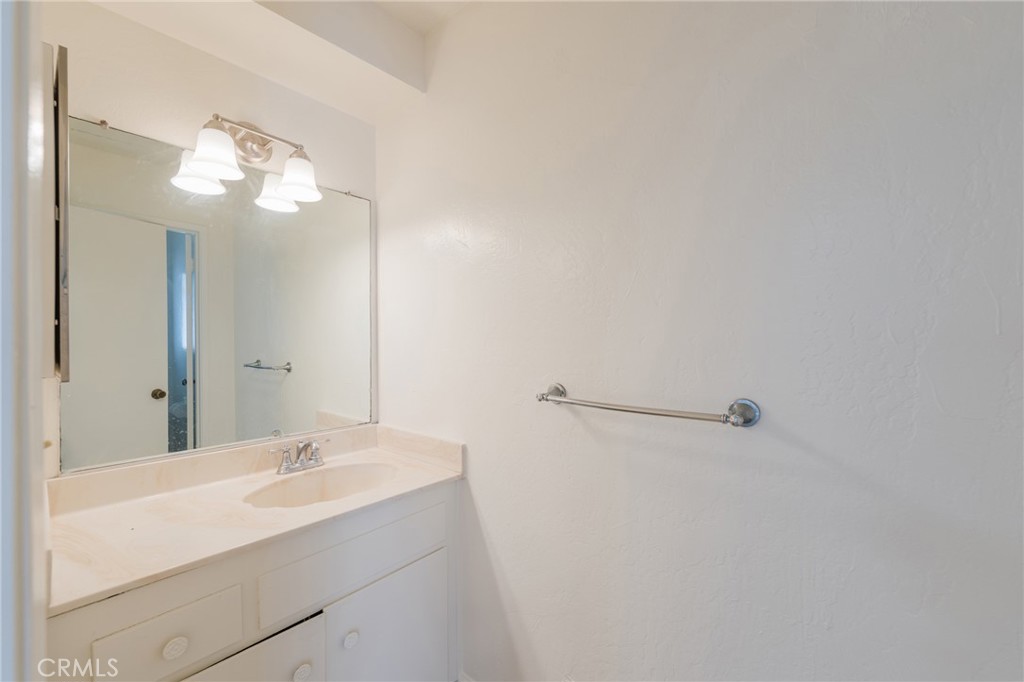 422 22nd Street B, Huntington Beach CA 92648 - photo 10