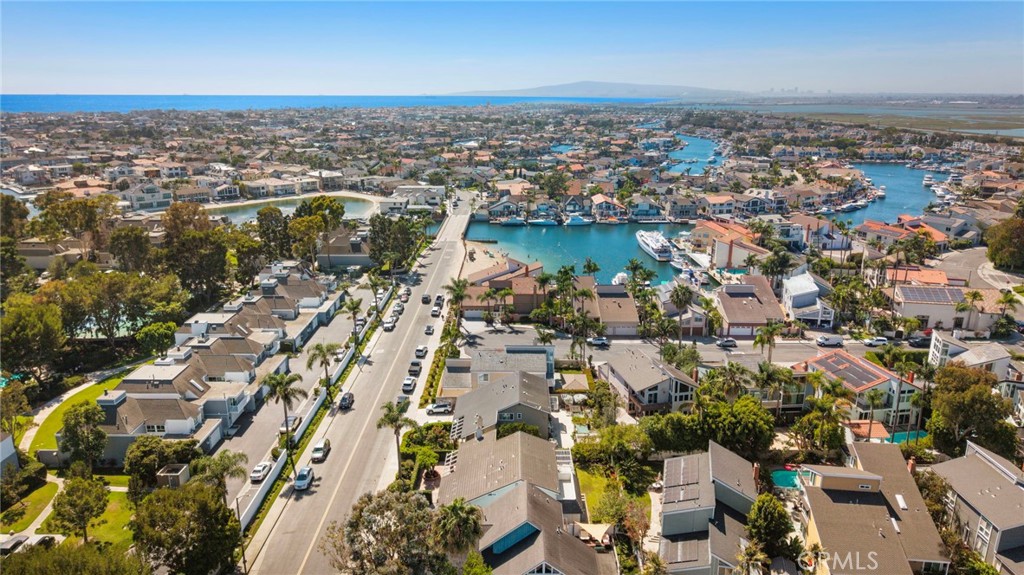 4221 Humboldt, Huntington Beach CA 92649 - photo 3