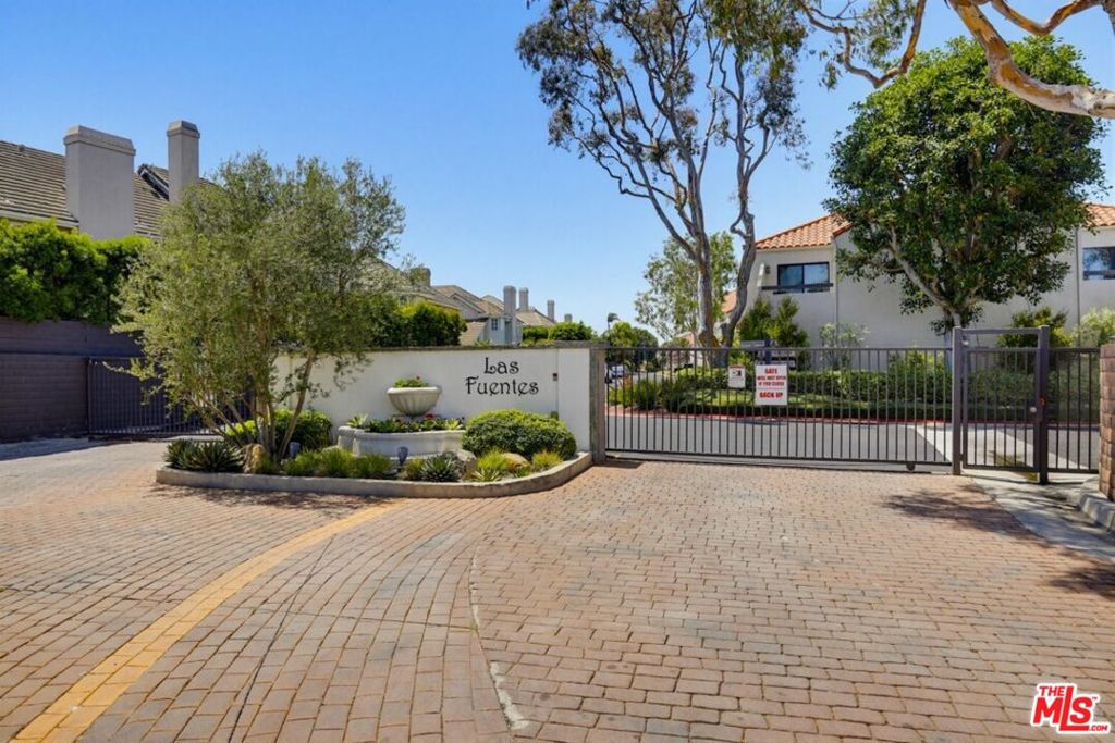 4225 Andros Circle, Huntington Beach CA 92649 - photo 68