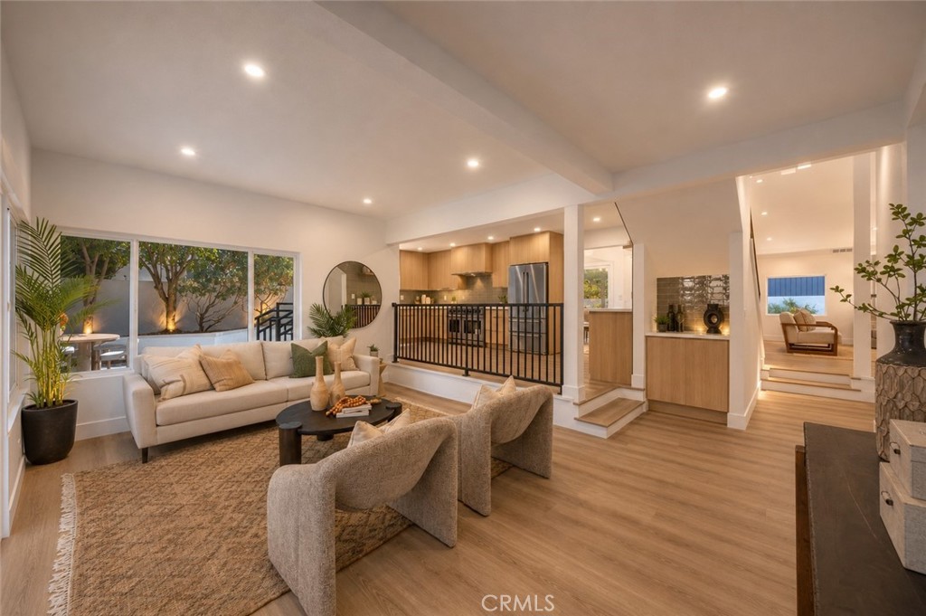 Family room - 4232 Pierson Drive, Huntington Beach CA 92649 - photo 13