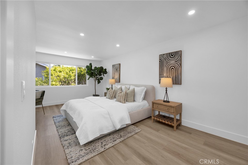 Oversized bedroom # 2 - 4232 Pierson Drive, Huntington Beach CA 92649 - photo 28