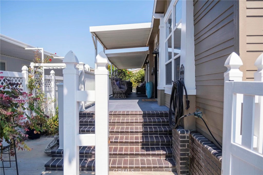 4411 Waimea, Huntington Beach CA 92649 - photo 5