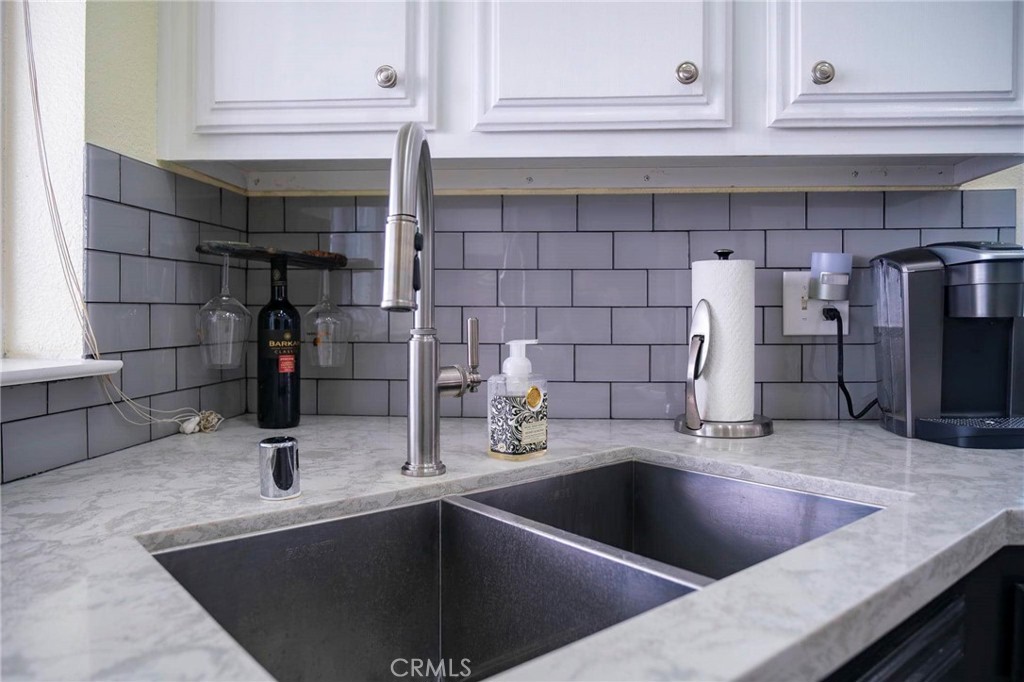 4411 Waimea, Huntington Beach CA 92649 - photo 15