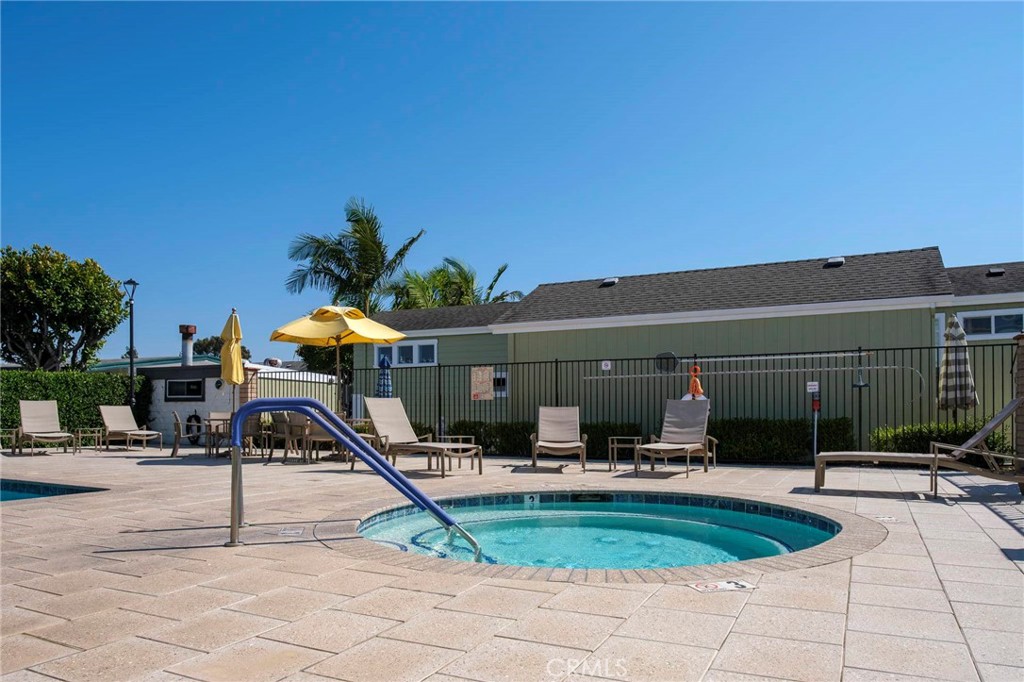 4411 Waimea, Huntington Beach CA 92649 - photo 37
