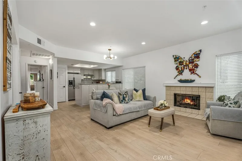 4561 Warner, Huntington Beach, CA 92649