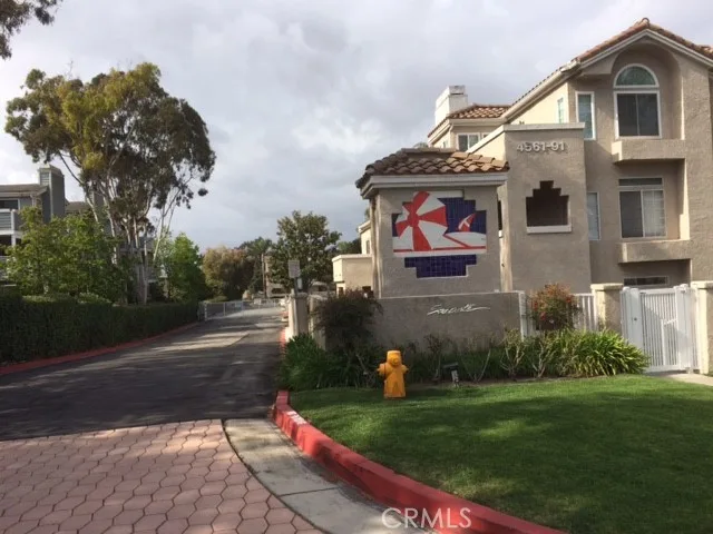 4591 Warner Avenue 203, Huntington Beach
