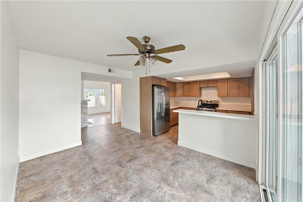4666 Ranchview, Huntington Beach CA 92649 - photo 11