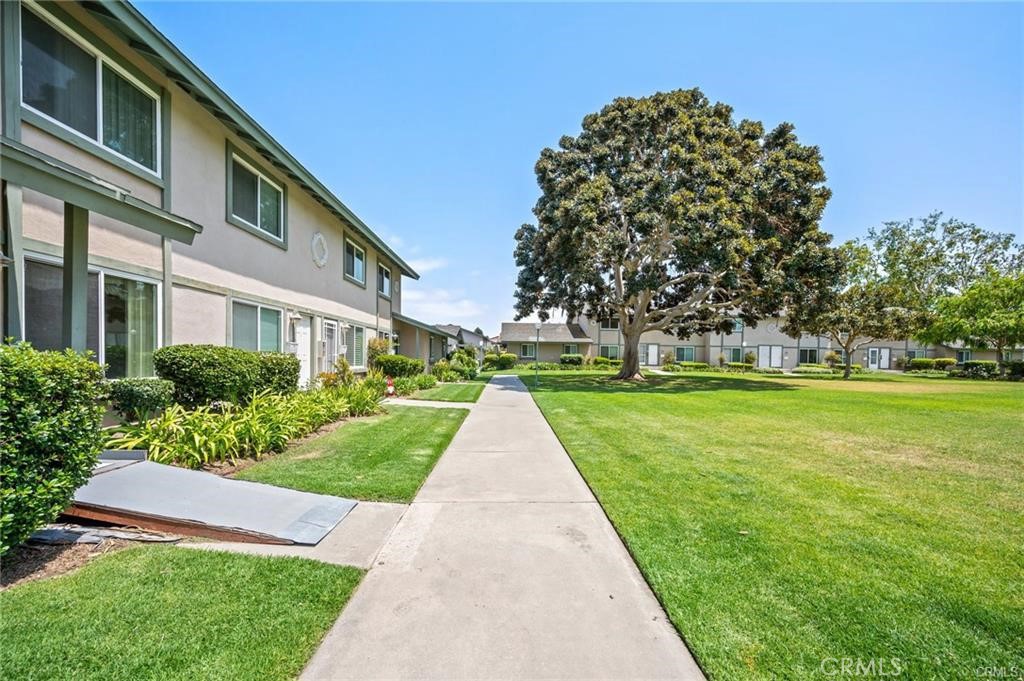 4694 Madrid Way 38C, Huntington Beach CA 92649 - photo 2