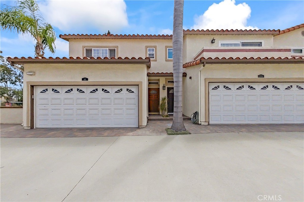 4700 Warner Avenue 102, Huntington Beach CA 92649 - photo 1