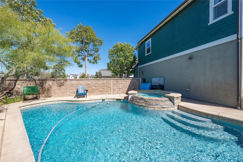 Pool & Jacuzzi - 4742 Wentworth, Huntington Beach CA 92649 - photo 48