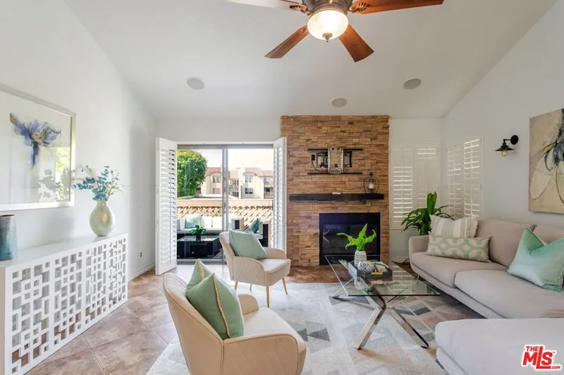 4852 Cabana Drive 202, Huntington Beach, CA 92649