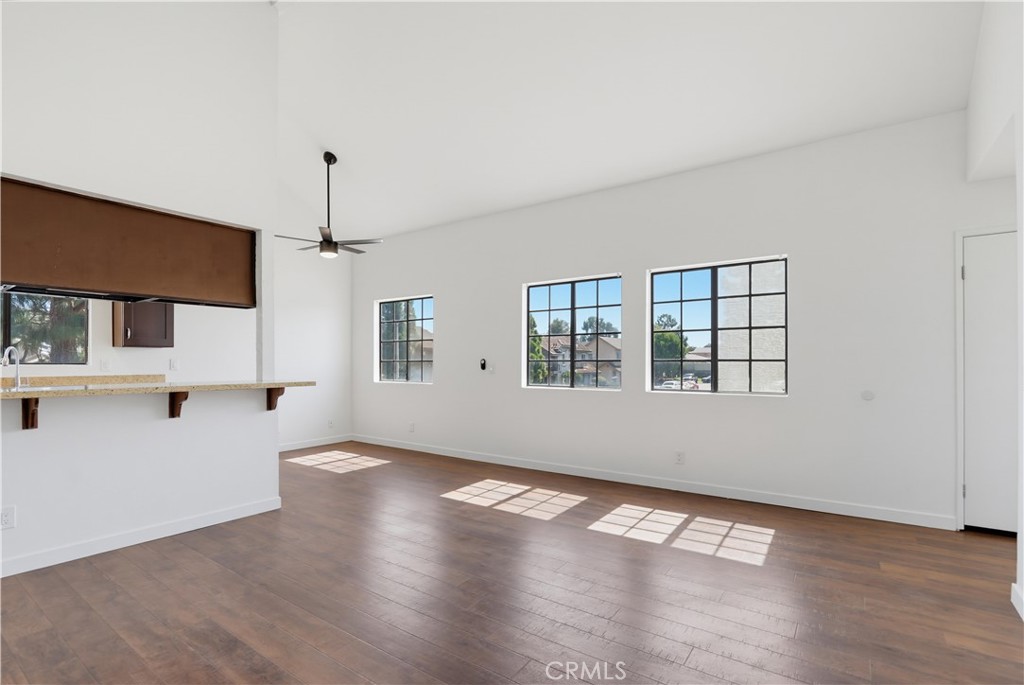 4881 Vista Dr 2, Huntington Beach CA 92649 - photo 8