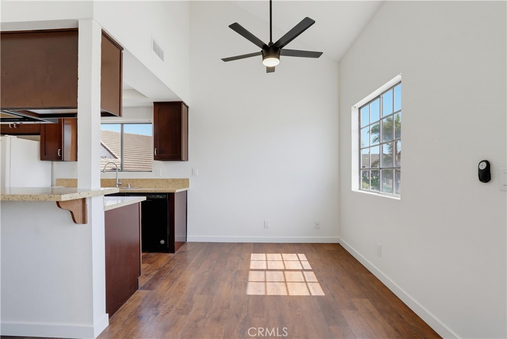 4881 Vista Dr 2, Huntington Beach CA 92649 - photo 9