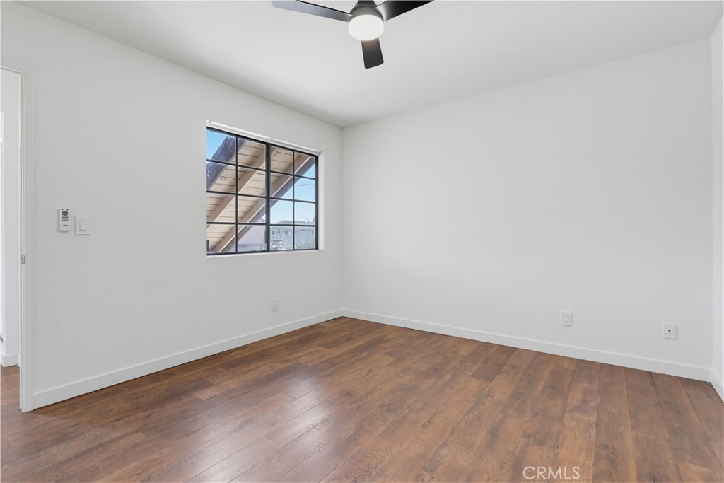 4881 Vista Dr 2, Huntington Beach CA 92649 - photo 15