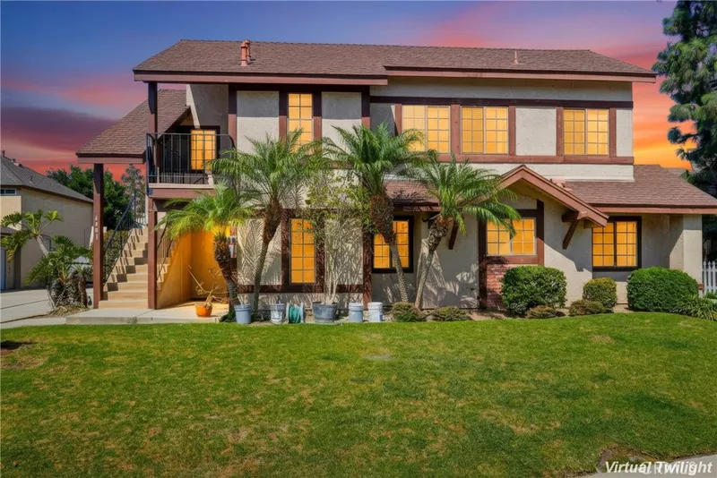 4881 Vista Dr 4, Huntington Beach