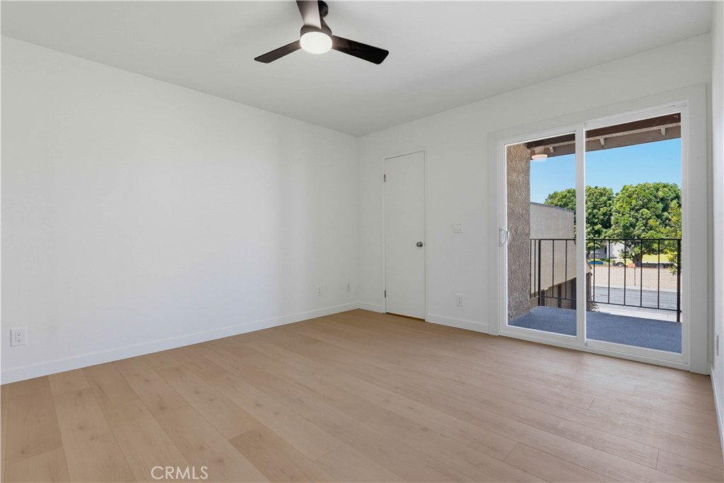 4881 Vista Dr 4, Huntington Beach CA 92649 - photo 10