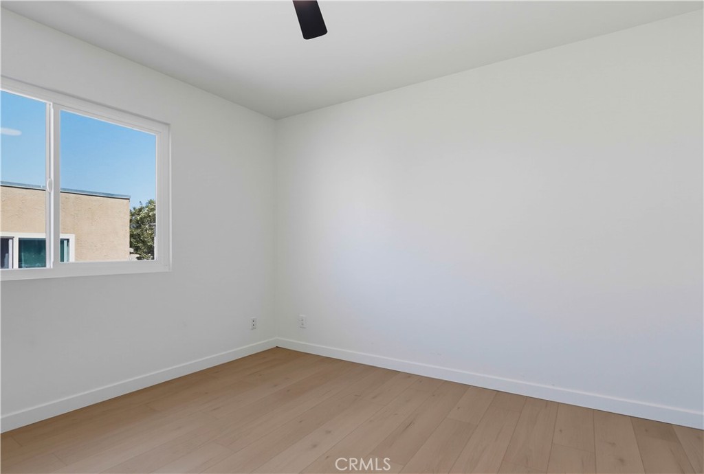 4881 Vista Dr 4, Huntington Beach CA 92649 - photo 15