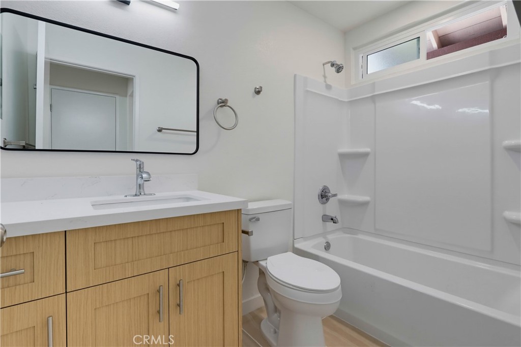 4881 Vista Dr 4, Huntington Beach CA 92649 - photo 18