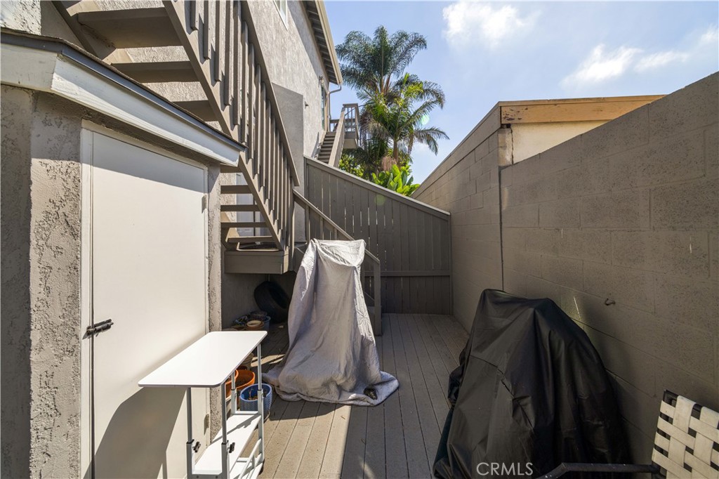 4892 Searidge Cir, Huntington Beach CA 92649 - photo 25