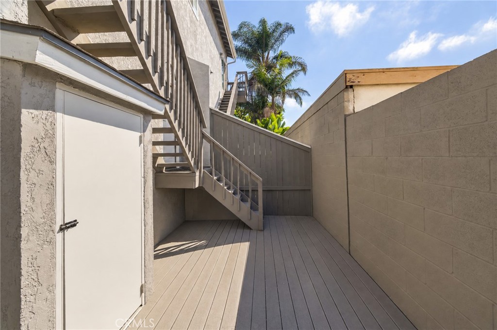 4892 Searidge Cir, Huntington Beach CA 92649 - photo 26