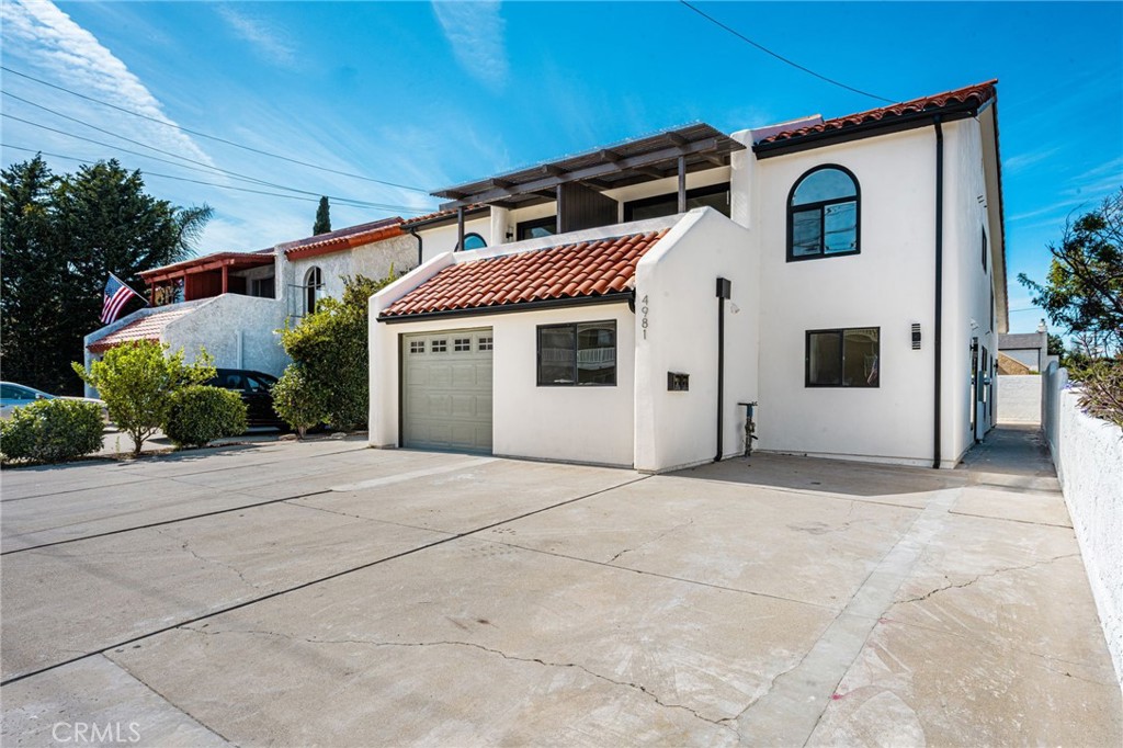4981 Pearce B, Huntington Beach CA 92649 - photo 2