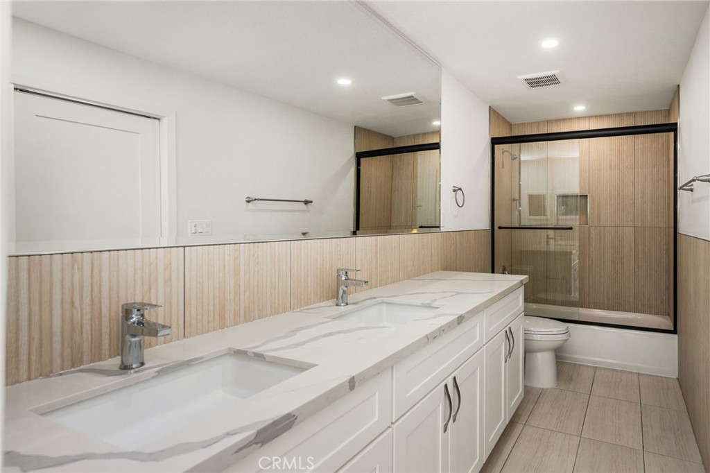 4981 Pearce B, Huntington Beach CA 92649 - photo 26