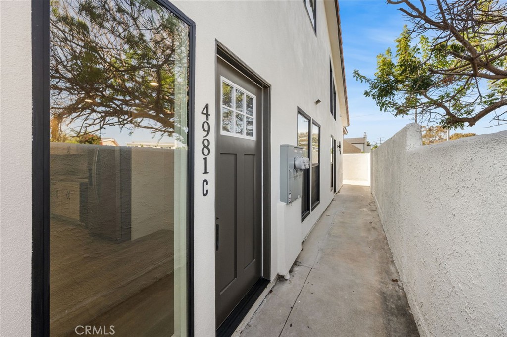 4981 Pearce C, Huntington Beach CA 92649 - photo 3