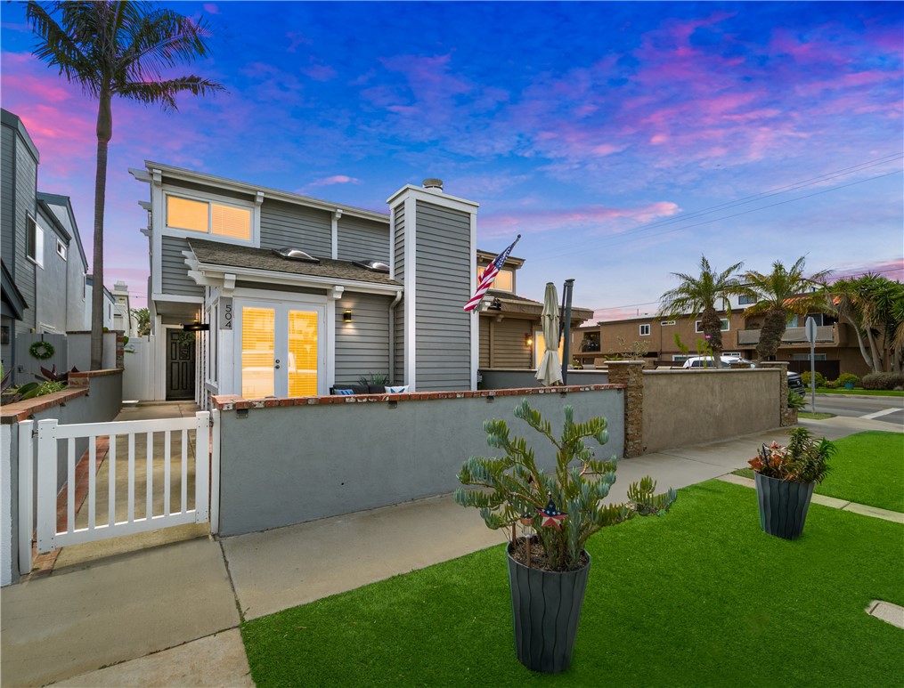 504 20th, Huntington Beach CA 92648 - photo 1