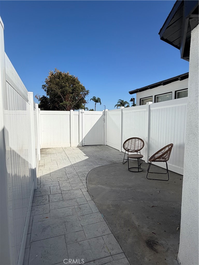 5061 Warner Avenue D, Huntington Beach CA 92649 - photo 9