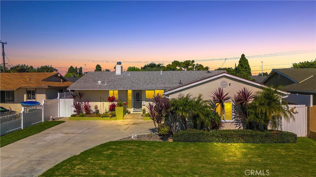 5131 Skylark, Huntington Beach CA 92649 - photo 1