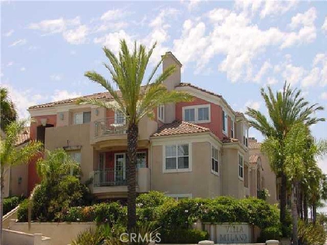 5142 Warner Ave 205, Huntington Beach CA 92649 - photo 1